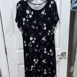 Old Navy Black Floral Midi Dress